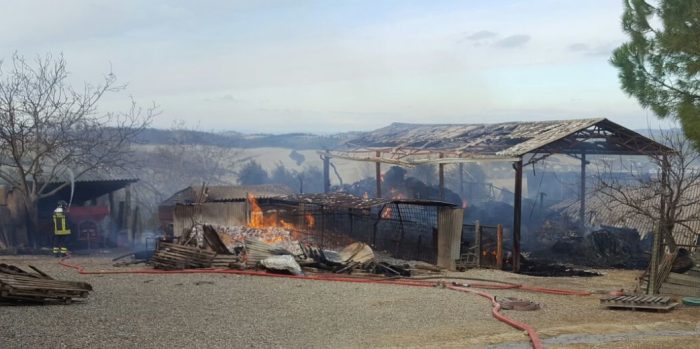 Pericolo per incendio con eternit, tutti i divieti