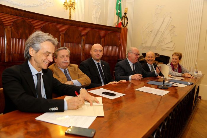 Accordo tra AOU Senese, Azienda Usl Toscana Sud Est e Universit&agrave; di Siena su attivit&agrave; formative, didattiche e di ricerca e per l&rsquo;ottimizzazione della rete sanitaria