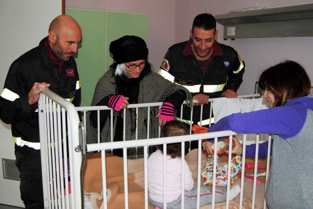 Arriva la Befana per i piccoli pazienti delle Scotte