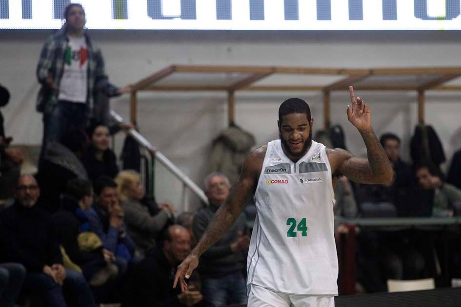 Insulti dopo partita Mens Sana, non si calmano gli animi