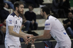 Emma Villas piega Mondov&igrave; e torna in vetta