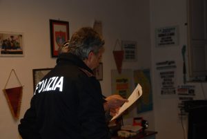 Regalando caramelle anziano convince bimba a seguirlo in garage: attivato Codice Rosa e arrestato