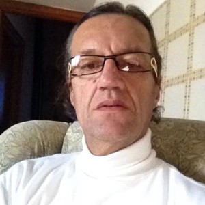 Muore stroncato da infarto in strada