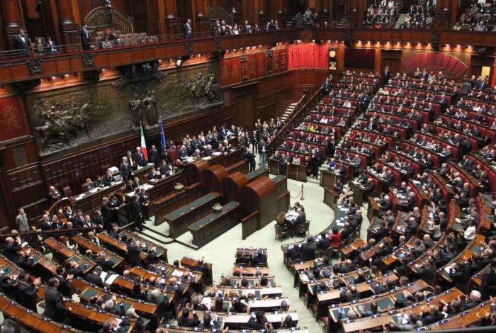 Cenni e Dallai (Pd) sul 'salva-banche': "Maggiore tutela per i risparmiatori"