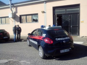 Mega furto a laboratori di pelletteria di borse di lusso, ladri inseguiti dai carabinieri - VIDEO e FOTO