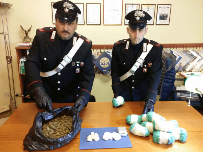 Due chili di droga: spacciatore riforniva la Val d'Elsa