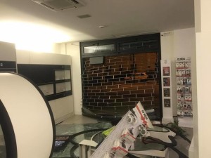 furto negozio poggibonsi 3 store saccheggiato (8)