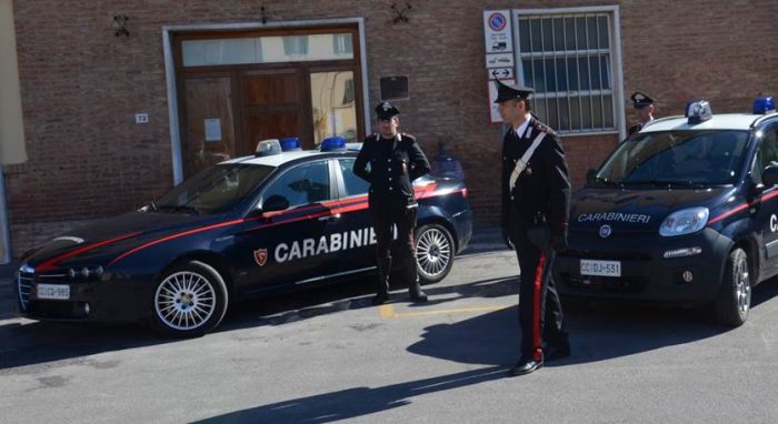 Minacce a connazionale, extracomunitario agli arresti domiciliari