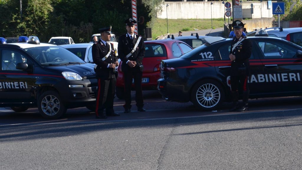 Abbadia San Salvatore, arrestato 50enne che aggredisce moglie e figlio dopo un diverbio