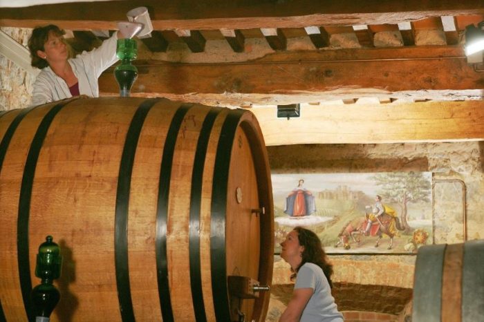 Furti nelle cantine di Montalcino: &egrave; una banda di cinque uomini