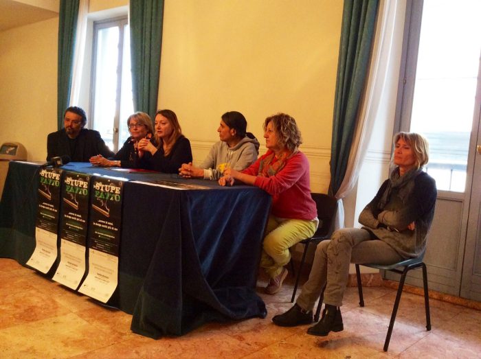 "Stupefatto" per parlare di droga a scuola