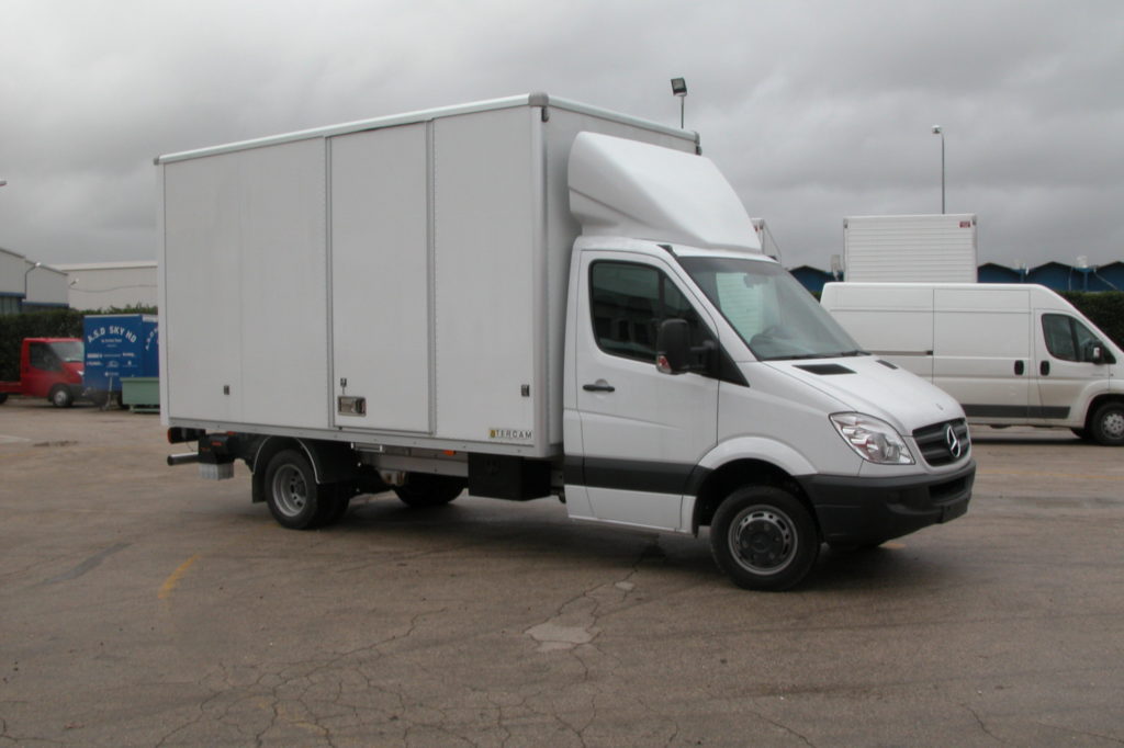 Monteroni: ritrovato furgone rubato, probabilmente utilizzato per furti