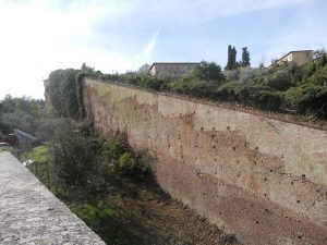 Al via i lavori per il recupero della cinta muraria tra Porta Pispini e Porta Romana