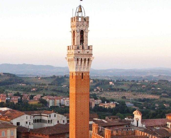 &ldquo;Siena &egrave; servita&rdquo;: prima visita guidata alla scoperta di strade e sapori