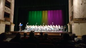 Successo dello spettacolo "100 per 17", gli inni delle contrade ai Rinnovati