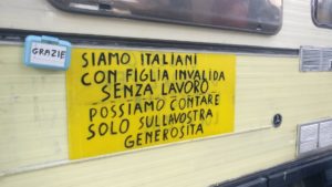 Il camper di Lucrezia: se lo vedete fermatevi. Una storia incredibile di malattia e povert&agrave;