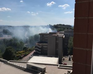 Paura alle Scotte per una nuvola di fumo