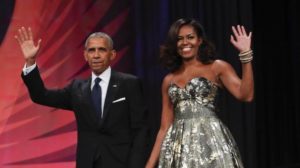 Barack Obama atterrato a Grosseto, si sta dirigendo a Buonconvento