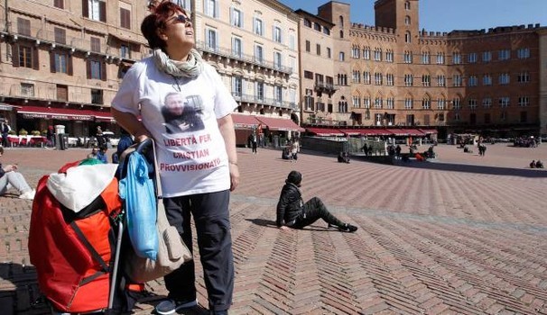 Liberazione Provvisionato, la protesta della madre passata anche da Siena