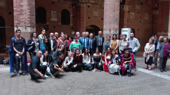 Grande entusiasmo per la chiusura del Festival Siena Citt&agrave; Aperta