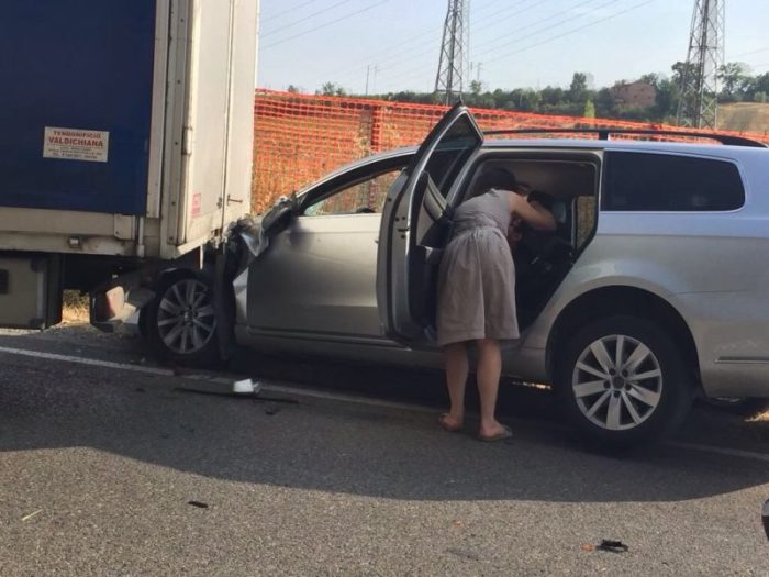 Tamponamento in Massetana, traffico in tilt