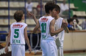 &ldquo;Basket Sapori & Valori&rdquo;: al PalaEstra di Siena vince lo sport