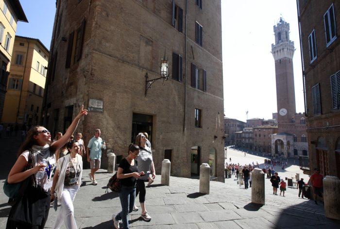 Siena, mattinata di apprensione alla Costarella: solo un grande spavento