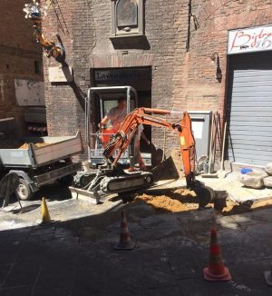Negozio del centro "sequestrato" dai lavori