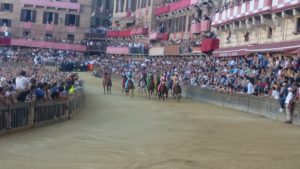 Prova generale, l'Aquila cade ma vince