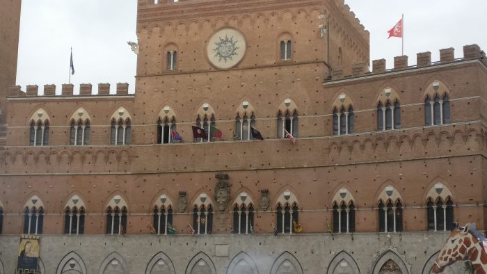 Lupa, Aquila e Bruco estratte a sorte