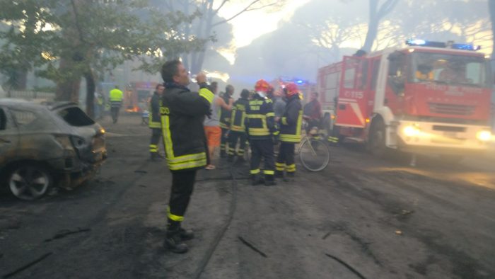 Incendi: vigili del fuoco sempre all'opera