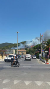 Maremma, incendio tra le case a Castiglione della Pescaia FOTO E VIDEO