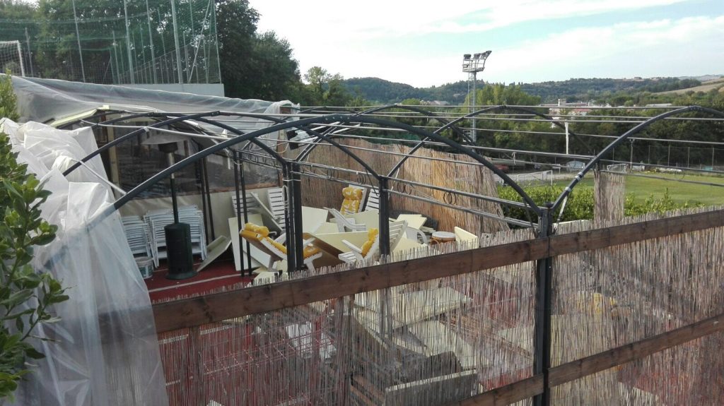 Notti brave: vandali in azione anche negli impianti sportivi di Maltraverso