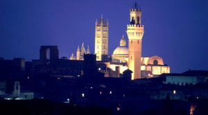 Notte di San Lorenzo a Siena, in alto i calici