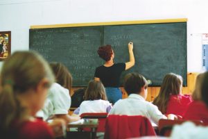 Insegnanti senza stipendio, la Cgil Siena: "Autorità intervengano subito"