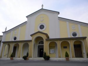 Furto sacrilego in una chiesa
