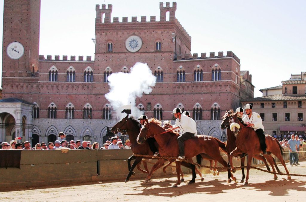 Sono 31 i cavalli presenti alla Tratta, ci sono tutti i big