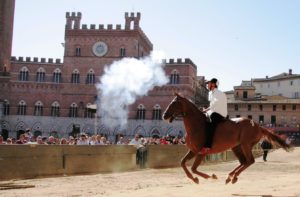 Tratta anticipata alle 9.30