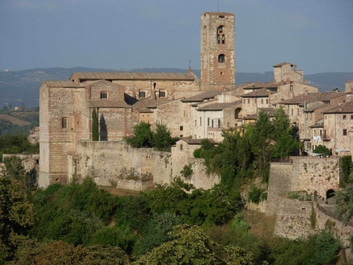 La venerazione per il sacro chiodo di Colle di Val d'Elsa, una leggenda secolare