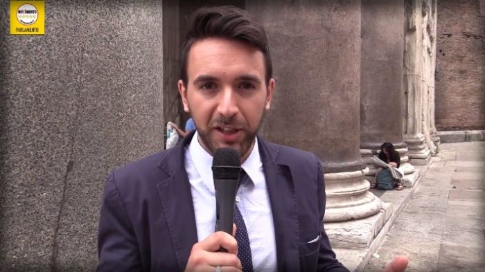 Attacc&ograve; il Palio di Siena: Bernini (M5S) condannato per non aver pagato il portaborse