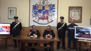 Furto d'olio a San Gimignano, ladri arrestati dopo un inseguimento a Staggia