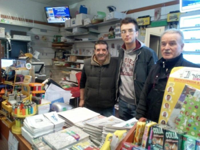 Gli storici edicolanti Antonio e Roberta lasciano San Miniato dopo 25 anni