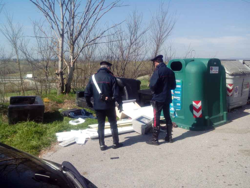 Chianciano Terme: denunciati 3 tunisini per reati ambientali