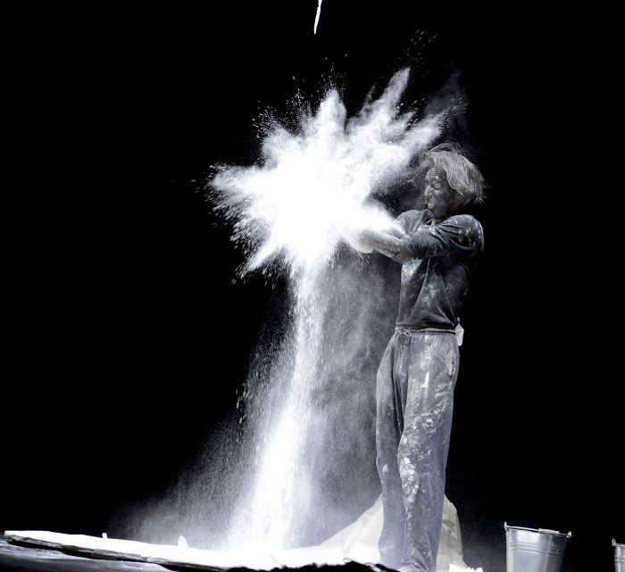 "Little Bang" al Teatro del Costone, l'Universo spiegato ai pi&ugrave; piccoli