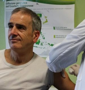 Campagna antinfluenzale: i sindaci danno il buon esempio. Valentini, Bussagli e Rossi vanno a vaccinarsi.