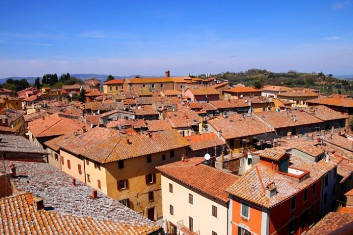 Chiusi, 3 nuovi positivi. Dalla Regione 43mila mascherine
