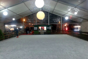 Fino al 7 gennaio alla Lizza la magia del Christmas Park con la pista di ghiaccio
