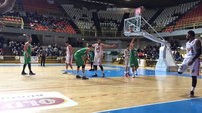 La Mens Sana sfata il tab&ugrave; trasferta ed espugna Reggio Calabria 75-70