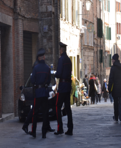 Sgominata rete di spacciatori a Siena. Due arresti