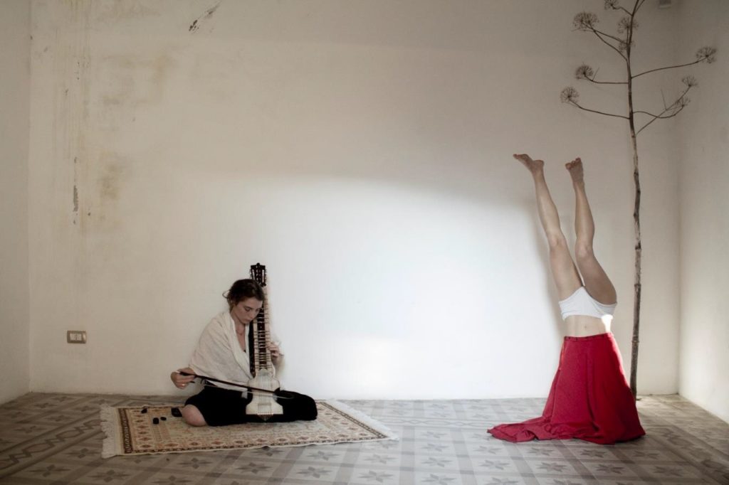 Siena mette in mostra i suoi talenti emergenti della danza in "Trittico Cantillazioni" e "Isole Sensibili-Reload"